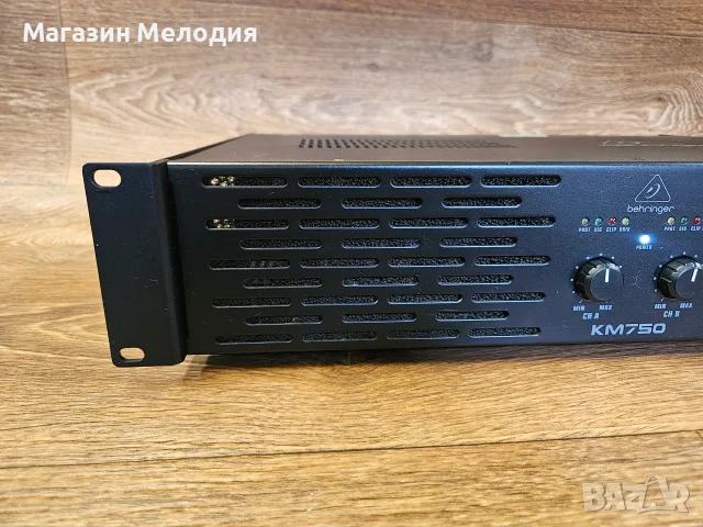 Професионално крайно стъпало Behringer KM750 – Две по 400 вата. 750 W в мостов режим Bridge Mode, снимка 5 - Ресийвъри, усилватели, смесителни пултове - 55351450