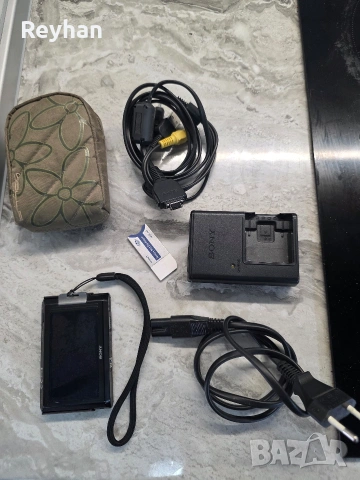 Sony Cyber-shot DSC-T77 (Y2K Ретро камера) – Пълен работещ комплект със зарядно и кабел