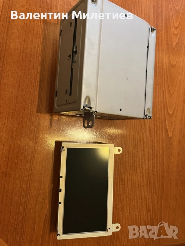 Продавам навигация Navi 900