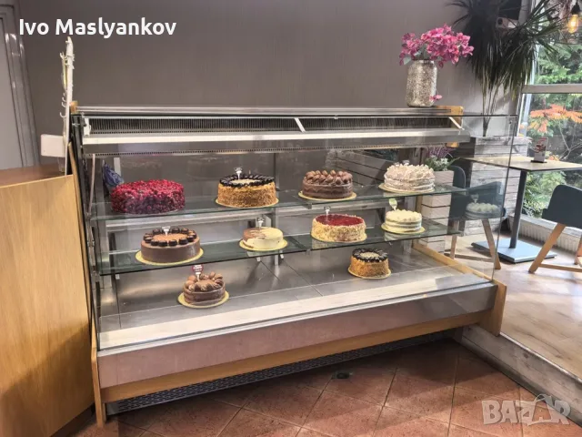 хладилна витрина за торти и храни