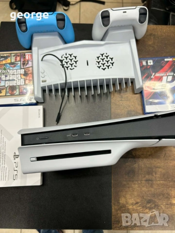 Sony Playstation 5 1TB с 2 джойстика, зарядна станция, 2 игри и всички кабели., снимка 4 - PlayStation конзоли - 54269377