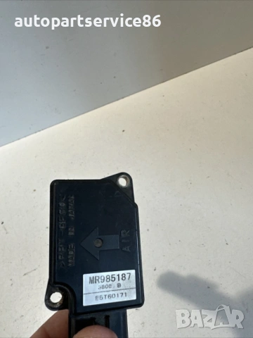 Дебитомер за въздух за Mitsubishi Grandis 2.4 бензин (2004) MR985187, снимка 2 - Части - 54760959