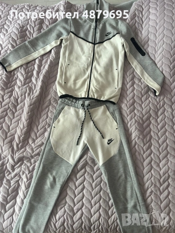     Детски Nike Tech Fleece – сиво/бяло. Размер L (12–14 г.)
