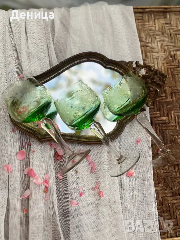 И последно за днес е зелено трио💚 Невероятно красив цвят, лозова декорация
