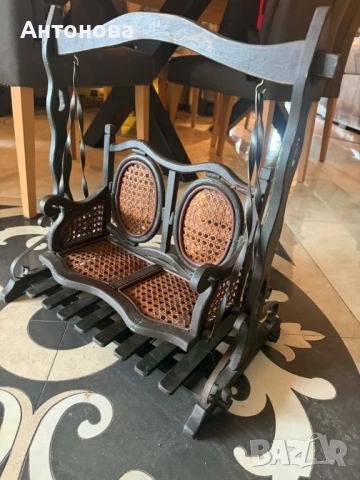  Предлагам старинна, дървена, двойна ретро люлка за кукли, снимка 2 - Антикварни и старинни предмети - 54018476