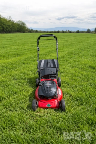 самоходна косачка 190к. stihl има опция и за дробене на клони от Германия , снимка 2 - Градинска техника - 54099242