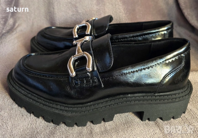 дамски обувки лоуфъри нови Stradivarius 37