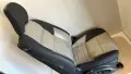 Предна дясна седалка черна и бяла кожена за Volvo C30 1.6d (2012) #251111 OEM, снимка 1
