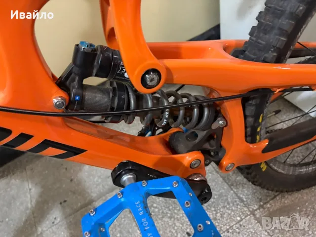 Santa Cruz V10 Full Carbon, снимка 11 - Велосипеди - 55365069