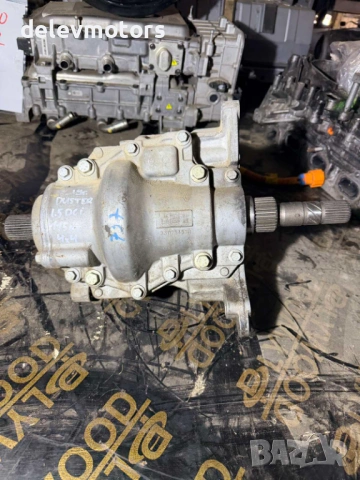 331037110R, 331175457R раздатка, раздатъчна кутия от Dacia Duster 2, 1.5 DCI 116 кс., 4x4 двигател, снимка 3 - Части - 53950384