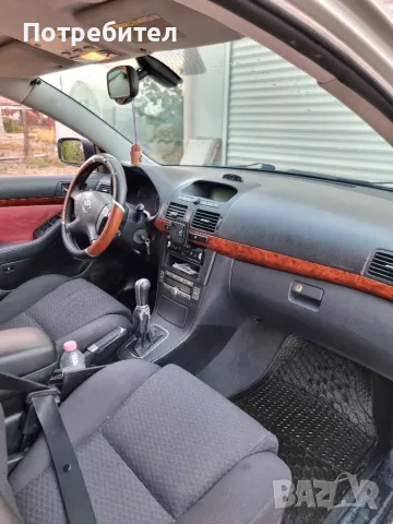 Toyota Avensis 2.0, снимка 7 - Автомобили и джипове - 55657841