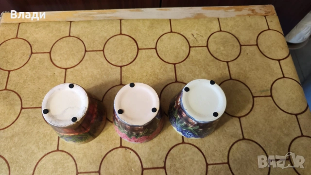 Комплект малки кашпи, снимка 9 - Стайни растения - 54350795