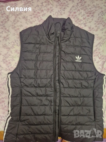 Дамска грейка Adidas, снимка 2 - Елеци - 54513680