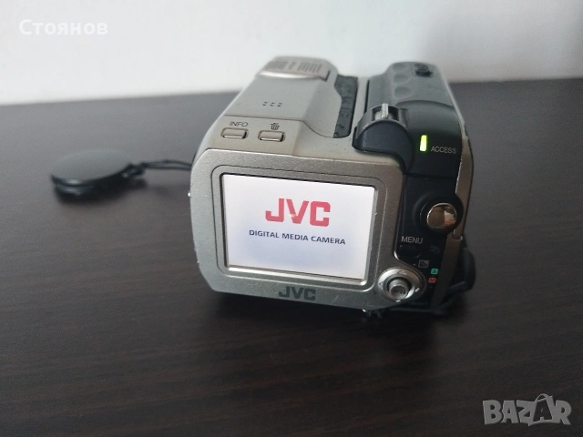 Камера JVC Everio GZ-MC200 Japan, снимка 7 - Камери - 54987194