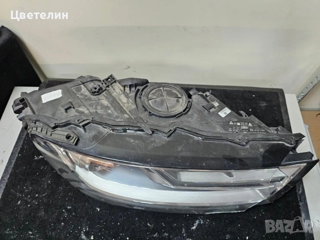 Десен фар Audi Q7 4M десен фар ауди Кю7 4м, снимка 4 - Части - 54488374