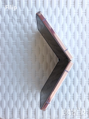 Samsung Galaxy Z Flip 5 (като нов)