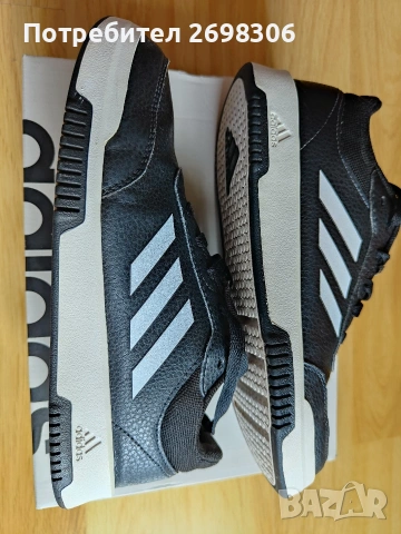 Маратонки Adidas размер 37,5, снимка 2 - Детски маратонки - 54389145