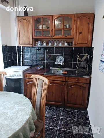 двустаен непреходен апартамент в гр Перник кв Изток., снимка 11 - Апартаменти - 53978695