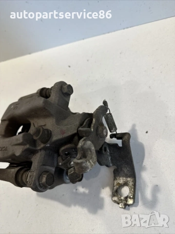 Спирачен апарат заден десен за Toyota Prius 1.8 Hybrid (2018), снимка 3 - Части - 54216427