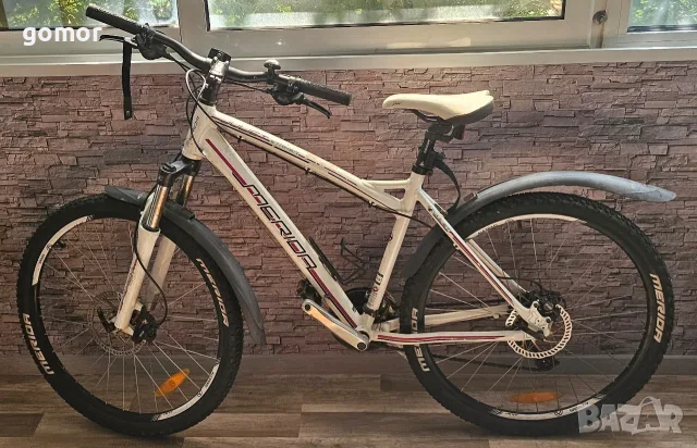Merida Juliet Striker хидравлични спирачки с 26-цолови колела и лека алуминиева рамка 18″ / M.