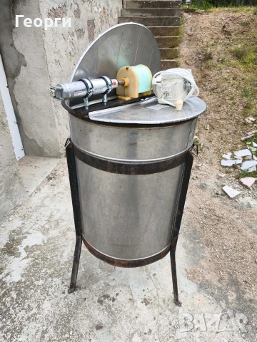 Електрическа центрофуга за мед-3/6 рамки дадан блат, снимка 5 - За пчели - 54168190