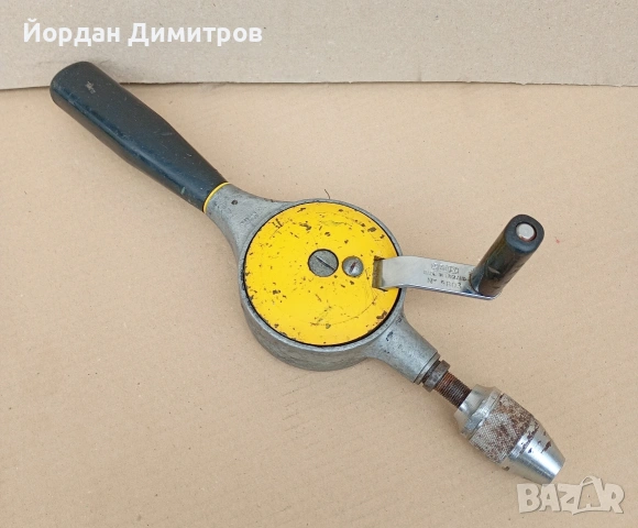 ръчна дрелка 