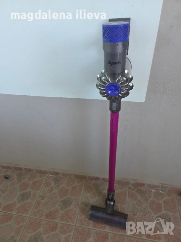 Безжична ръчна вертикална прахосмукачка Dyson