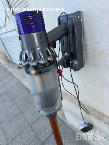 акумулаторна прахосмукачка "DYSON V10", снимка 2 - Прахосмукачки - 55465496