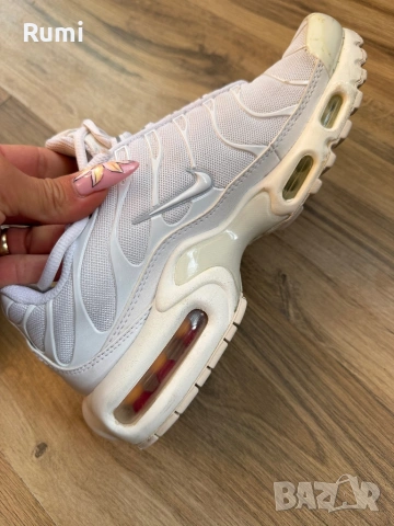 Оригинални маратонки Nike Air Max Plus! 40 н, снимка 3 - Маратонки - 54656950