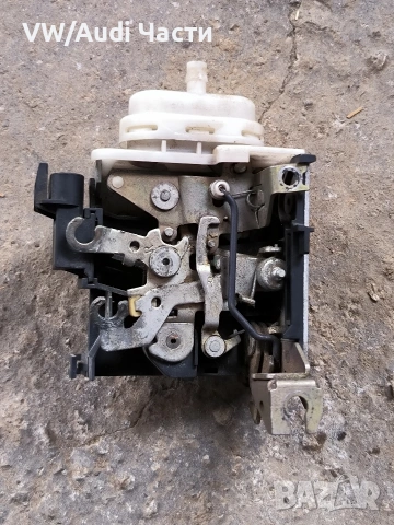 Предна дясна брава механизъм ключалка за Ауди А3 С3 Audi A3 8L S3 8L1837016, снимка 2 - Части - 54046582