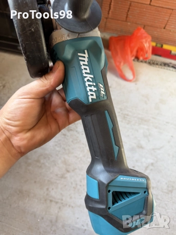 Makita DGA 511 безчетков ъглошлайф, снимка 6 - Ъглошлайфи - 55469972