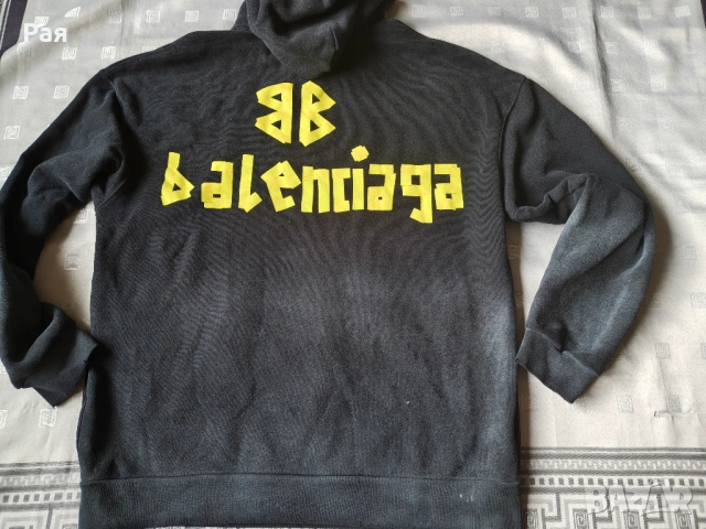 Оригинално худи Balenciaga Tape Type Ripped Pocket Hoodie (Размер XL), снимка 5 - Суичъри - 54640539