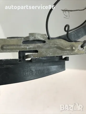 Държач на външна дръжка на задна дясна врата за BMW E65 740D (2004) 7013704, снимка 2 - Части - 55349826