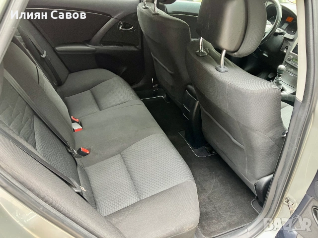 Toyota Avensis 2011 2.2 D4D 150 кс, снимка 13 - Автомобили и джипове - 55136549