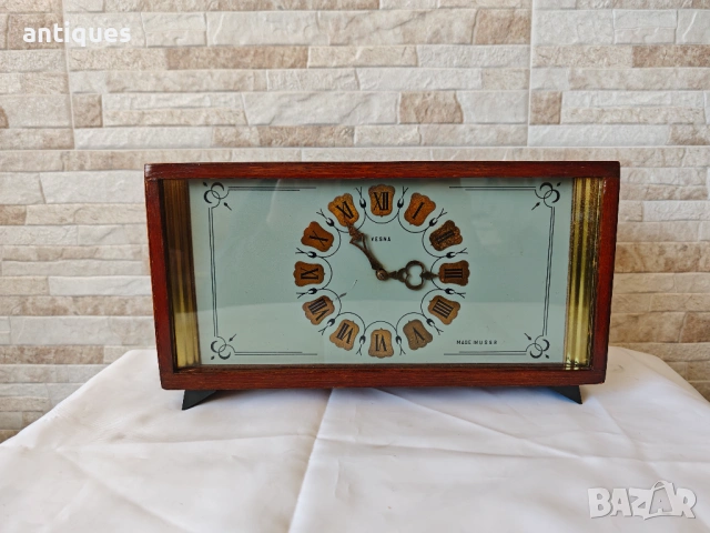 Стар руски каминен часовник - ВЕСНА / VESNA - 1970г.