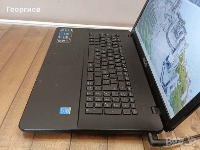 Лаптоп Asus X731L  i3-4030U / 17,3", снимка 6 - Лаптопи за дома - 54439085