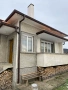 Монолитна къща с гараж и двор от 1462кв.м., снимка 3
