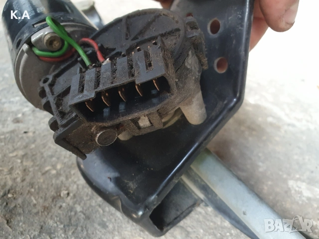 Моторче с механизъм за чистачки Audi 80 B4, снимка 3 - Части - 54791788
