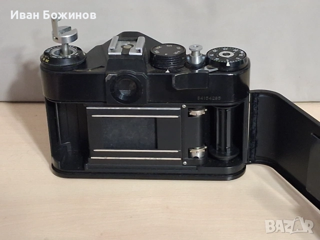 Съветски фотоапарат Зенит 11, снимка 3 - Фотоапарати - 54689417