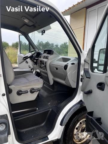 Renalut master 2.8dti Швейцария, снимка 13 - Бусове и автобуси - 55365938