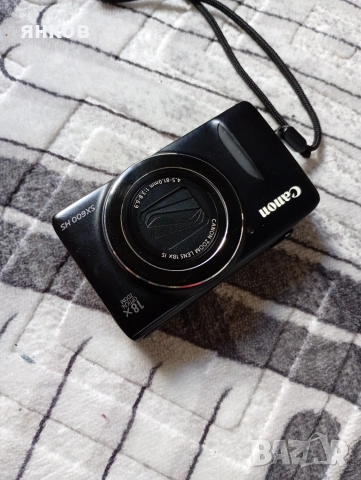 Предлага се качествена фотокамера Canon SX600XS