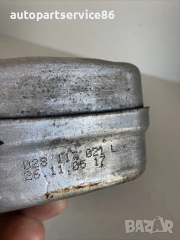 Маслен охладител за Audi A4 1.8T (2006) 028117021L, снимка 2 - Части - 54666826