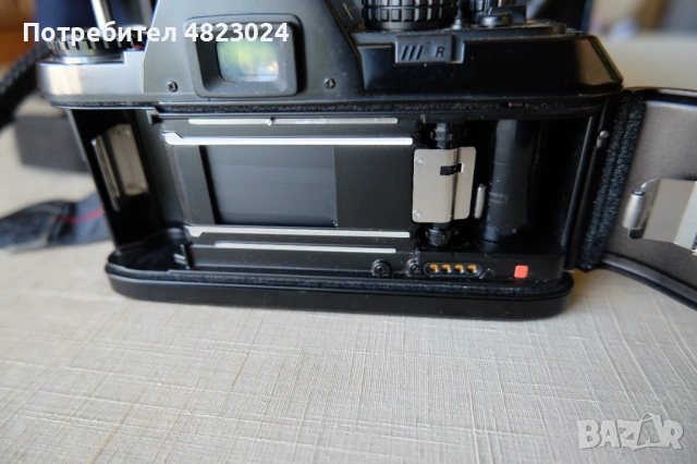 Nikon F-301 Camera & Nikon Nikkor 50 mm f/ 1.8 new Ai-S Pancake Lens, снимка 7 - Фотоапарати - 54717325