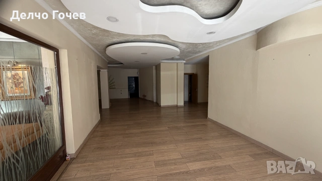 Търговско помещение в центъра Капана, снимка 3 - Заведения - 55103680