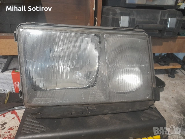 Десен фар за Мерцедес 124