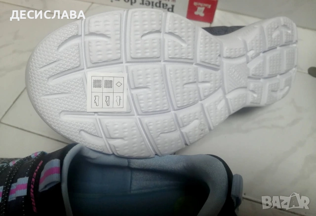 Нови оригинални маратонки Skechers (серия Summits) 40-41, снимка 4 - Маратонки - 55067667