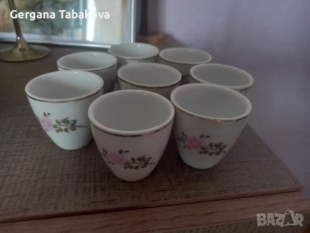 Винтидж порцеланов сервиз за ракия или ликьор ИЗИДА