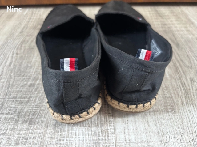 Дамски еспадрили Tommy Hilfiger 39, снимка 3 - Дамски ежедневни обувки - 54606521