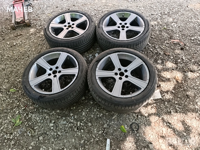 Лети джанти MOMO 17 5x100 7J ET38