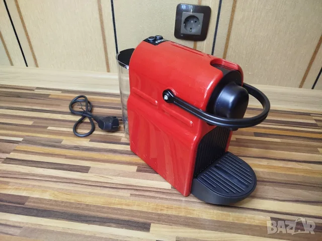 Кафемашина с Капсули Nespresso Delonghi EN80.b, снимка 2 - Кафемашини - 42571954